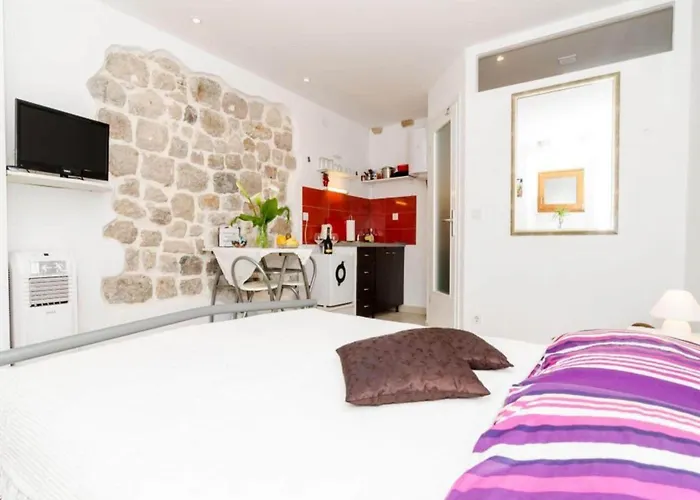 Lee Loo - Apartament